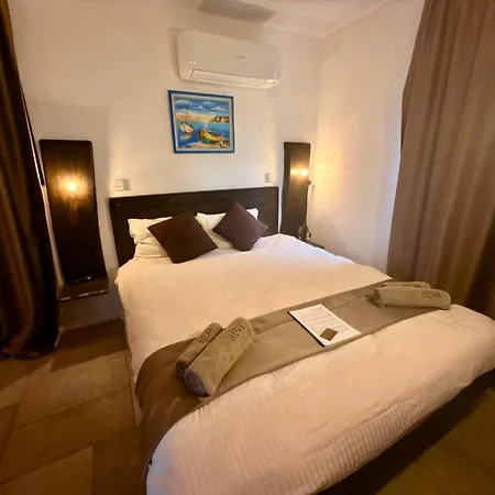 Arthotel Oscar Ii Хотел *