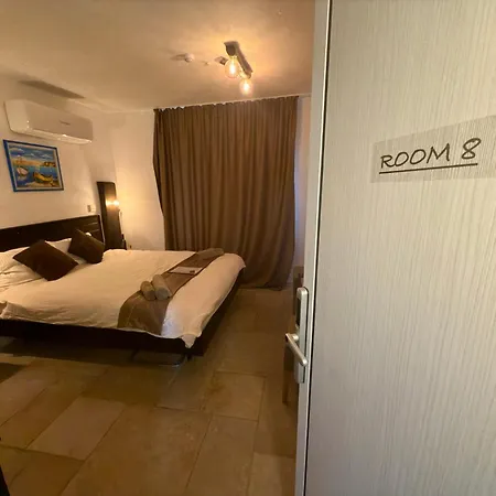 Arthotel Oscar Ii Хотел Созопол