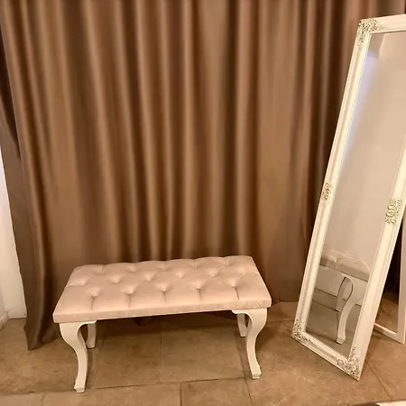 Arthotel Oscar Ii